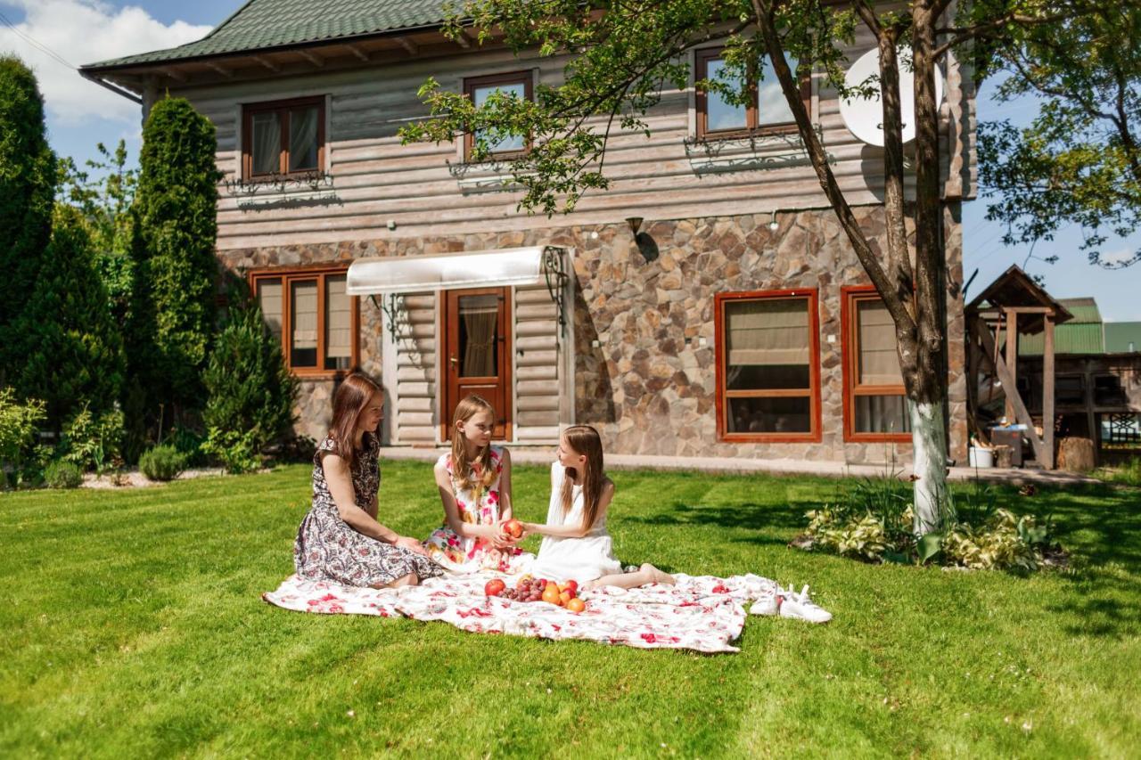 Котедж У Марка Yaremche Ngoại thất bức ảnh